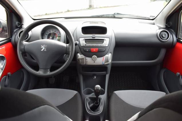 PEUGEOT 107 1.0 68 CV 5 PORTES 16