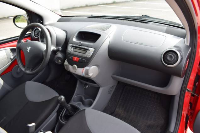 PEUGEOT 107 1.0 68 CV 5 PORTES 17