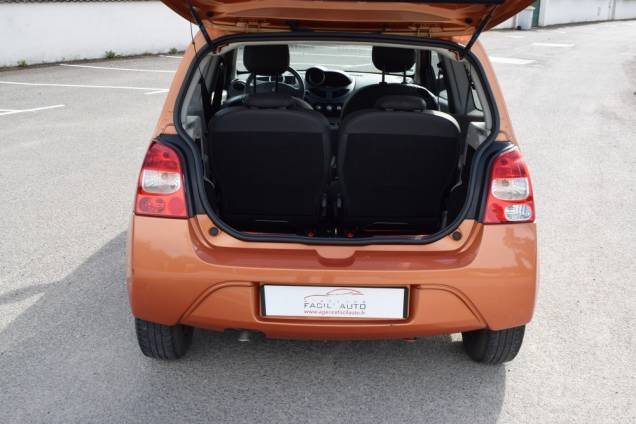 RENAULT TWINGO DCI 65 CV  17