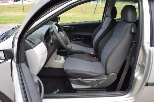 FIAT PUNTO 1.2 60 CV / 1ère MAIN / 19900 KMS / CLIMATISATION 11