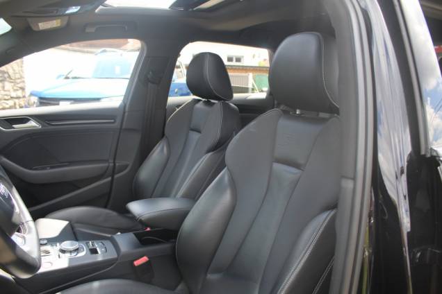 AUDI S3 SPORTBACK 2.0 TFSI 300 CV S-TRONIC / TOIT OUVRANT PANORAMIQUE 13
