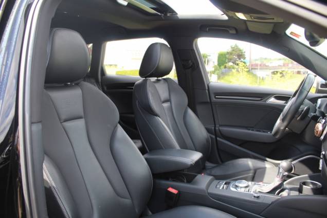 AUDI S3 SPORTBACK 2.0 TFSI 300 CV S-TRONIC / TOIT OUVRANT PANORAMIQUE 14