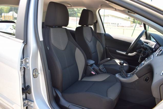PEUGEOT 308 1.6 HDI 110 CV NAVTEQ 5 PORTES / 1ère MAIN / 75500 KMS 12