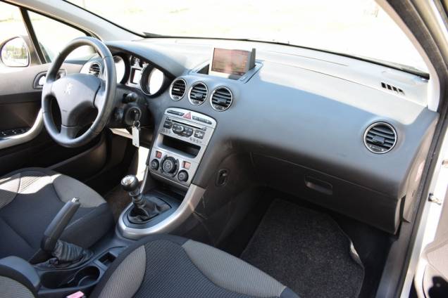 PEUGEOT 308 1.6 HDI 110 CV NAVTEQ 5 PORTES / 1ère MAIN / 75500 KMS 17
