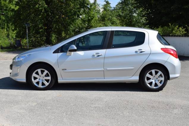 PEUGEOT 308 1.6 HDI 110 CV NAVTEQ 5 PORTES / 1ère MAIN / 75500 KMS 7