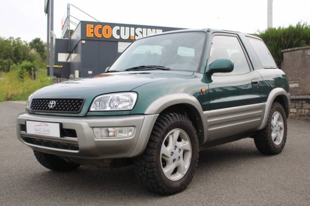 TOYOTA RAV4 2.0i 128 CV BVM5 4X4 / ORIGINE FRANCE / 2IEME MAIN 1