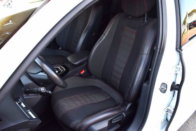 PEUGEOT 308 GT LINE 1.6 HDI 120 CV / CARNET D'ENTRETIEN COMPLET 14