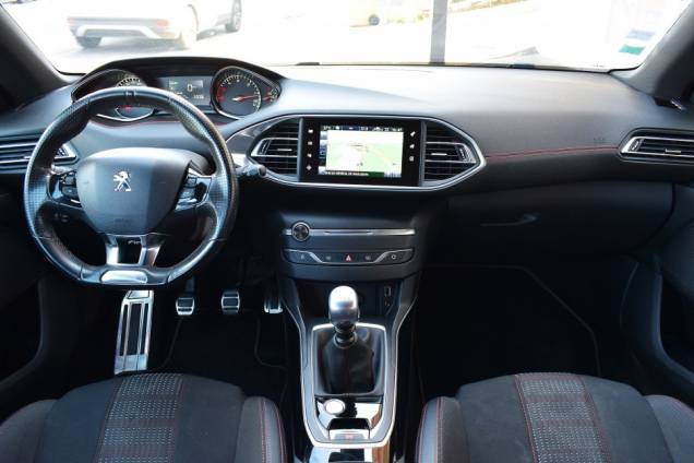 PEUGEOT 308 GT LINE 1.6 HDI 120 CV / CARNET D'ENTRETIEN COMPLET 16