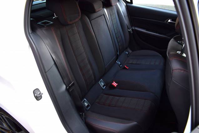 PEUGEOT 308 GT LINE 1.6 HDI 120 CV / CARNET D'ENTRETIEN COMPLET 20