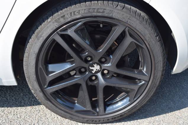 PEUGEOT 308 GT LINE 1.6 HDI 120 CV / CARNET D'ENTRETIEN COMPLET 10