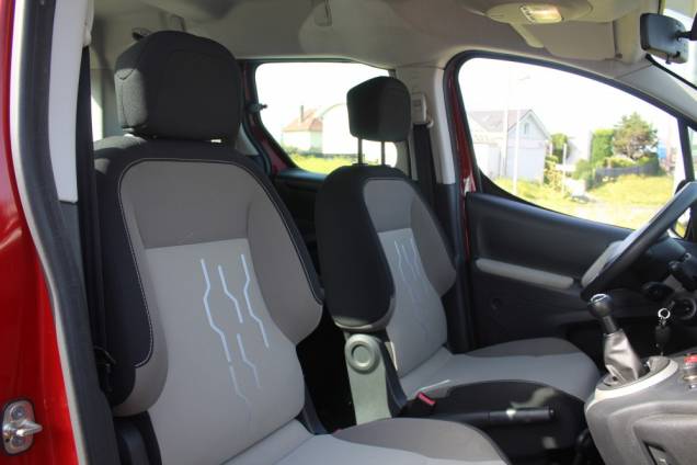 PEUGEOT PARTNER ACTIVE 1.6 HDI 92 CV BVM5 / TPMR  9