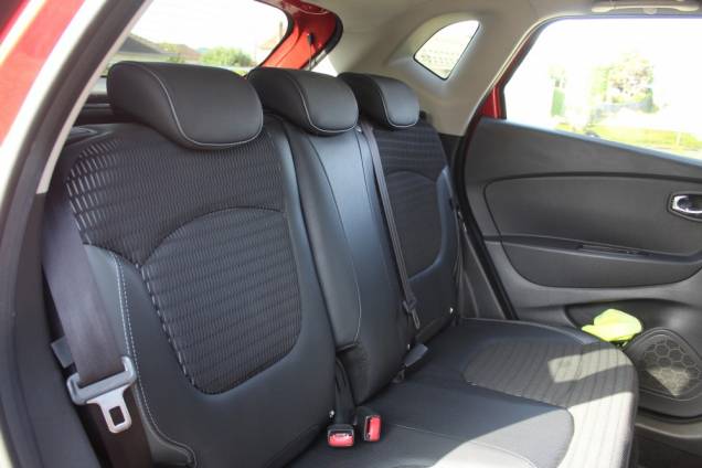 RENAULT CAPTUR INTENS 1.5 DCI 110 CV BVM6 / ORIGINE FRANCE 13