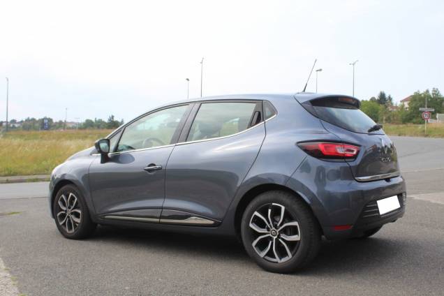 RENAULT CLIO INTENS 90 CV BVM5 / 1ER MAIN  6