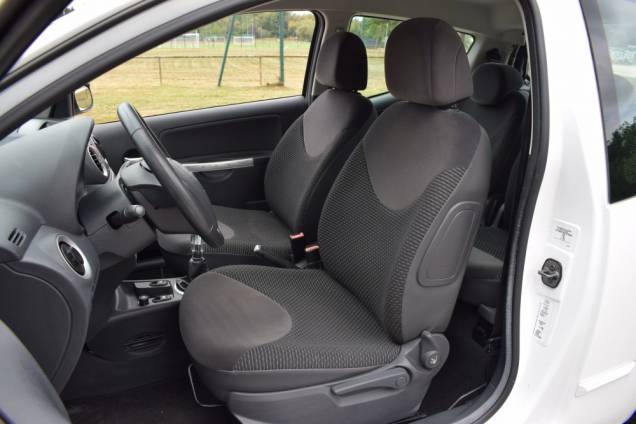 CITROEN C2 1.1 60 CV / 1ère MAIN / 55900 KMS  11