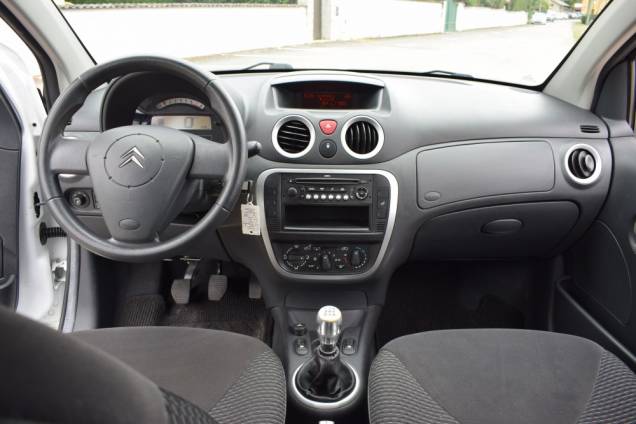 CITROEN C2 1.1 60 CV / 1ère MAIN / 55900 KMS  16