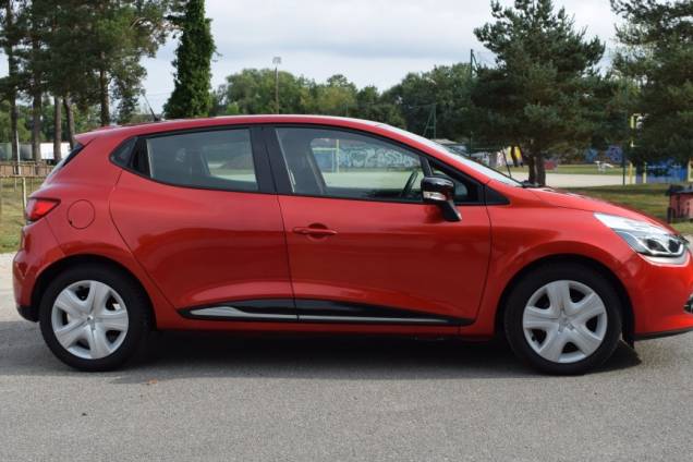 RENAULT CLIO LIMITED 1.2 75 CV 5 PORTES / 68500 KMS 9