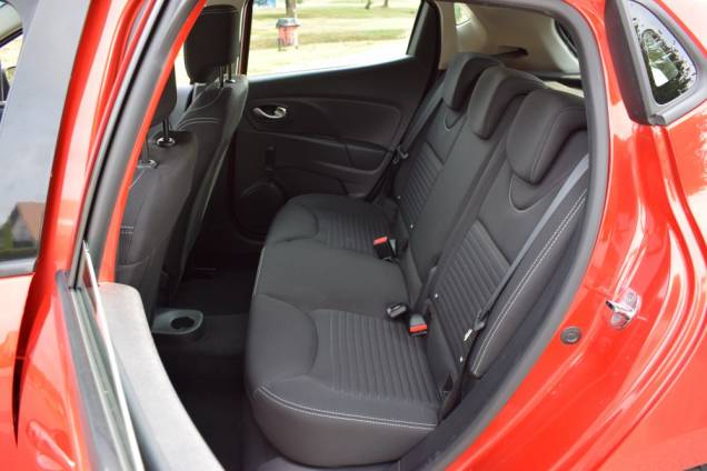 RENAULT CLIO LIMITED 1.2 75 CV 5 PORTES / 68500 KMS 13