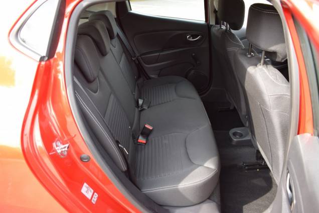 RENAULT CLIO LIMITED 1.2 75 CV 5 PORTES / 68500 KMS 14