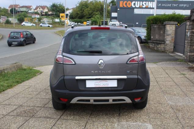 RENAULT SCENIC XMOD/BOSE 1.6 DCI 130 CV BVM6 / 1ER MAIN  7