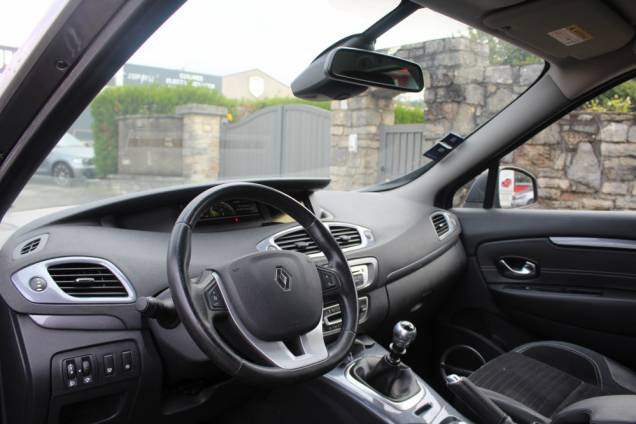 RENAULT SCENIC XMOD/BOSE 1.6 DCI 130 CV BVM6 / 1ER MAIN  8