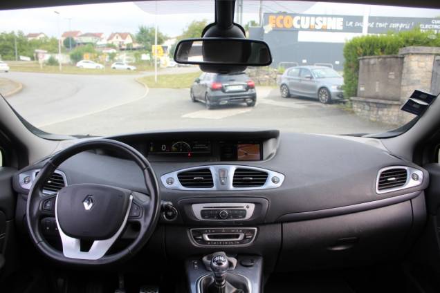 RENAULT SCENIC XMOD/BOSE 1.6 DCI 130 CV BVM6 / 1ER MAIN  9