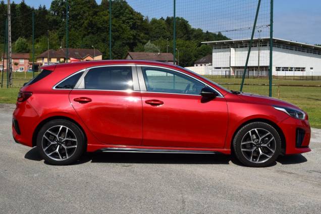 KIA CEED GT LINE 1.0 T-GDI 120 CV /  70500 KMS /  BVM 6  / SUIVI COMPLET KIA. 7