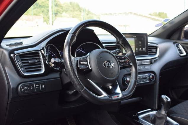 KIA CEED GT LINE 1.0 T-GDI 120 CV /  70500 KMS /  BVM 6  / SUIVI COMPLET KIA. 13