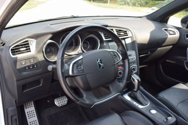 DS DS4 CROSSBACK 1.6 HDI 120 CV EAT6 / SPORT CHIC / 110500 KMS 15