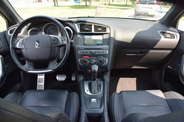 DS DS4 CROSSBACK 1.6 HDI 120 CV EAT6 / SPORT CHIC / 110500 KMS 16