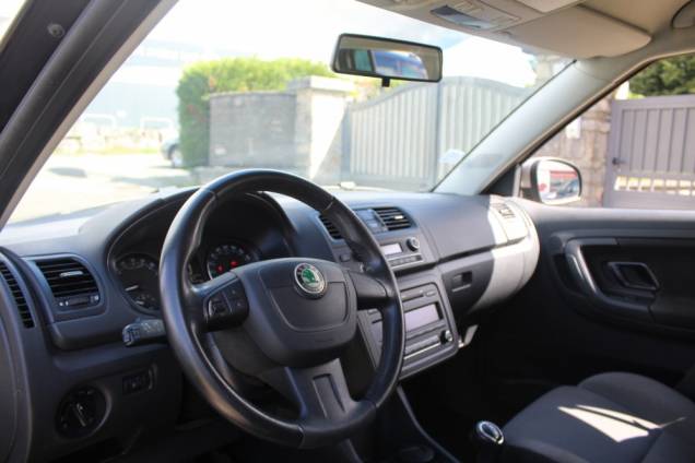 SKODA FABIA EXPERIENCE 1.6 TDI 105 CV BVM5 / ORIGINE FRANCE 10