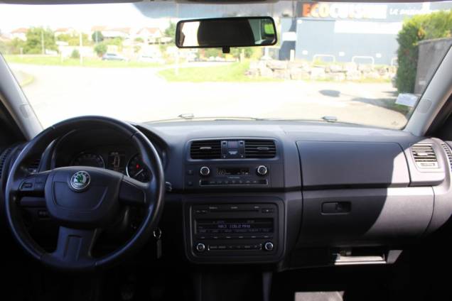 SKODA FABIA EXPERIENCE 1.6 TDI 105 CV BVM5 / ORIGINE FRANCE 12