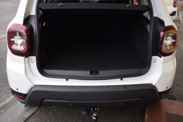DACIA DUSTER CONFORT 1.3 TCE 150 CV 4X4 / CROCHET D ATTELAGE 18