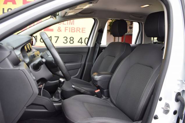 DACIA DUSTER CONFORT 1.3 TCE 150 CV 4X4 / CROCHET D ATTELAGE 12