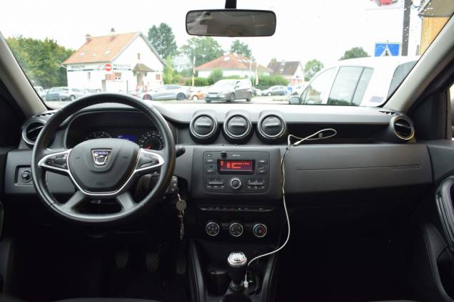 DACIA DUSTER CONFORT 1.3 TCE 150 CV 4X4 / CROCHET D ATTELAGE 13