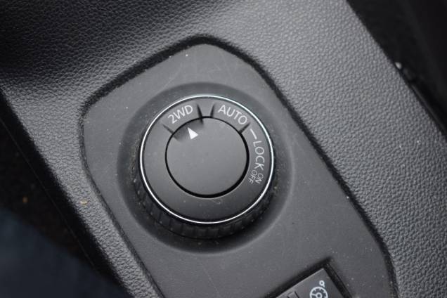 DACIA DUSTER CONFORT 1.3 TCE 150 CV 4X4 / CROCHET D ATTELAGE 11