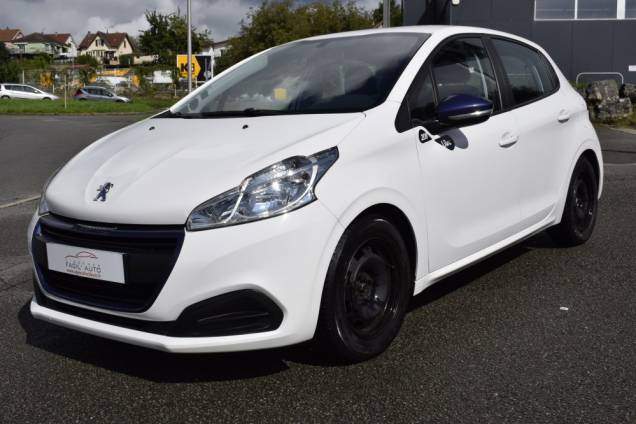 PEUGEOT 208 1.2 68 CV LIKE 2