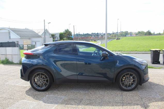 TOYOTA C-HR GR SPORT 2.0 HYBRIDE 200 CV  / TOIT PANORAMIQUE/ ORIGINE FRANCE / JBL 7
