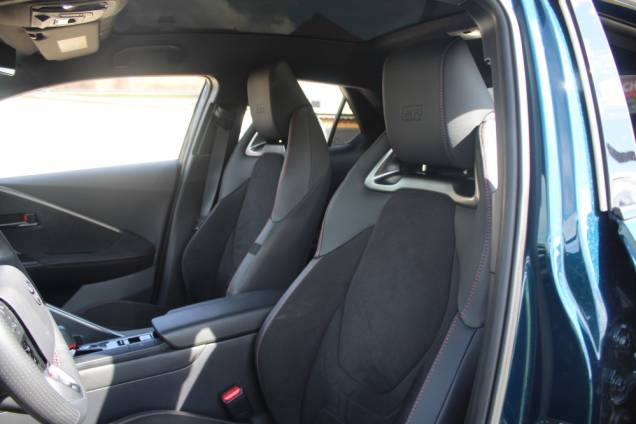 TOYOTA C-HR GR SPORT 2.0 HYBRIDE 200 CV  / TOIT PANORAMIQUE/ ORIGINE FRANCE / JBL 21