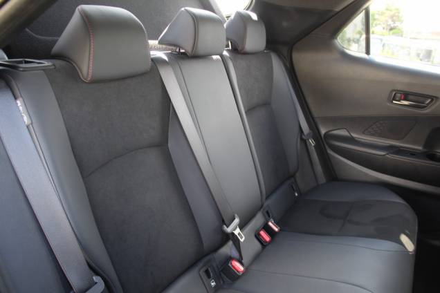 TOYOTA C-HR GR SPORT 2.0 HYBRIDE 200 CV  / TOIT PANORAMIQUE/ ORIGINE FRANCE / JBL 24