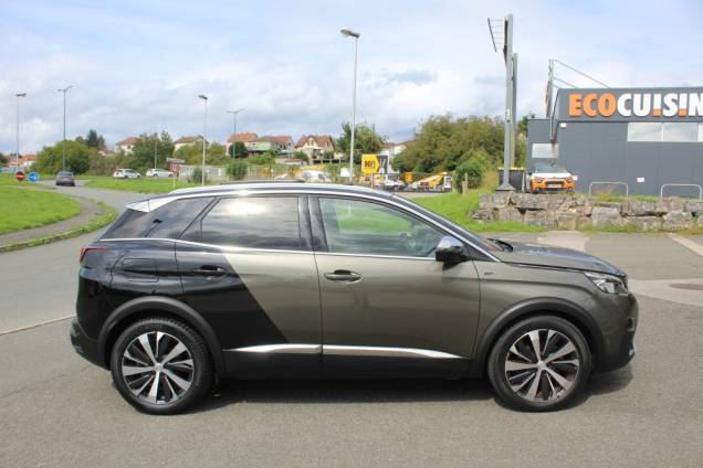 PEUGEOT 3008 GT 2.0 HDI 180 CV EAT6 / TOIT OUVRANT PANORAMIQUE / FOCAL / ORIGINE FRANCE 5