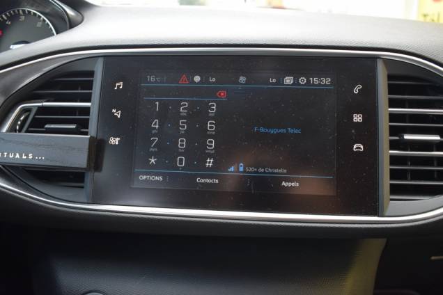 PEUGEOT 308 ALLURE 130 CV / 1ere MAIN / CARNET D' ENTRETIEN COMPLET 22