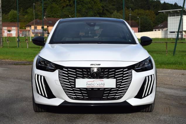 PEUGEOT 208 GT 156 CV 115KW / 16000 KMS / 1ere MAIN / TOIT PANORAMIQUE / POMPE A CHALEUR / DRIVE ASSIST PLUS 5