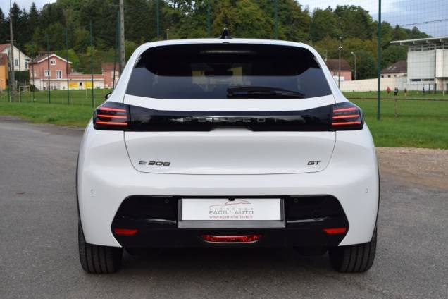 PEUGEOT 208 GT 156 CV 115KW / 16000 KMS / 1ere MAIN / TOIT PANORAMIQUE / POMPE A CHALEUR / DRIVE ASSIST PLUS 6