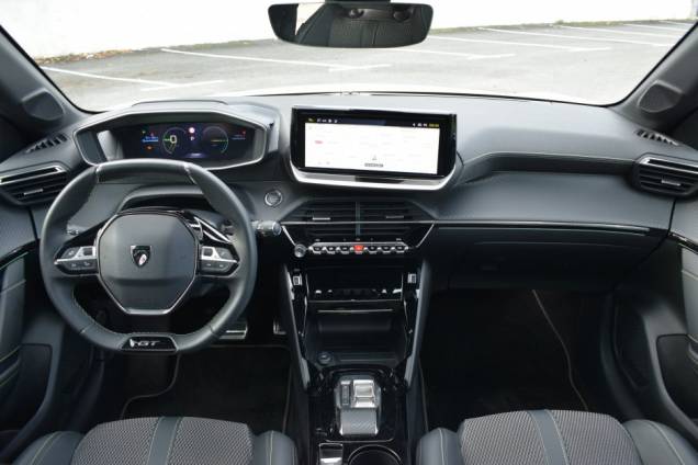 PEUGEOT 208 GT 156 CV 115KW / 16000 KMS / 1ere MAIN / TOIT PANORAMIQUE / POMPE A CHALEUR / DRIVE ASSIST PLUS 22