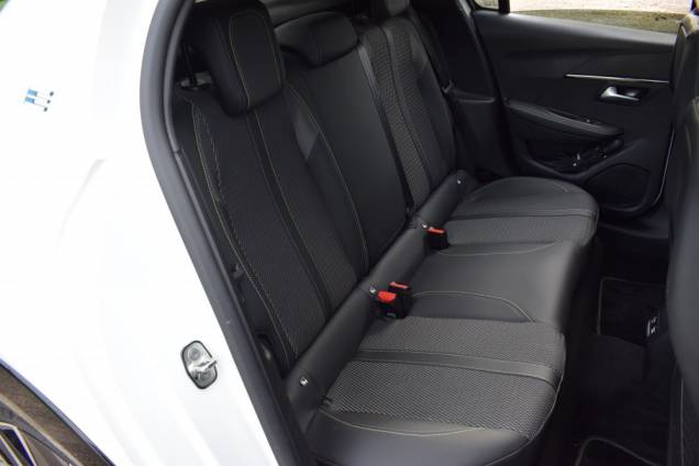 PEUGEOT 208 GT 156 CV 115KW / 16000 KMS / 1ere MAIN / TOIT PANORAMIQUE / POMPE A CHALEUR / DRIVE ASSIST PLUS 33