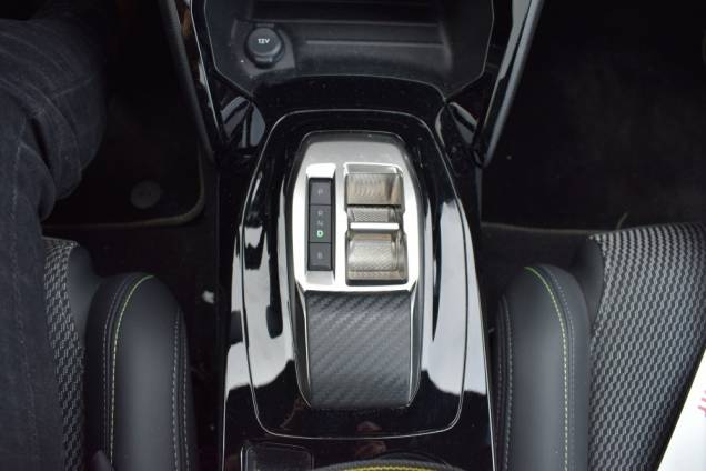PEUGEOT 208 GT 156 CV 115KW / 16000 KMS / 1ere MAIN / TOIT PANORAMIQUE / POMPE A CHALEUR / DRIVE ASSIST PLUS 30