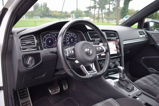 VOLKSWAGEN GOLF GTD 2.0 TDI 184 CV / TOIT OUVRANT PANORAMIQUE 13