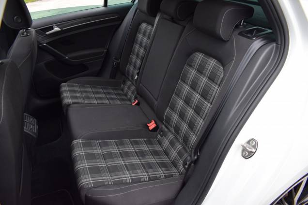 VOLKSWAGEN GOLF GTD 2.0 TDI 184 CV / TOIT OUVRANT PANORAMIQUE 18