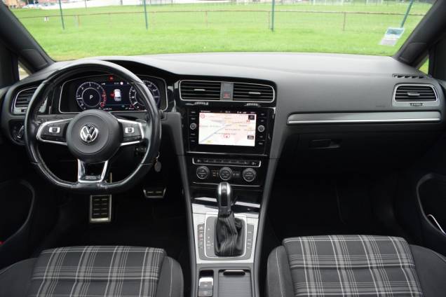 VOLKSWAGEN GOLF GTD 2.0 TDI 184 CV / TOIT OUVRANT PANORAMIQUE 19