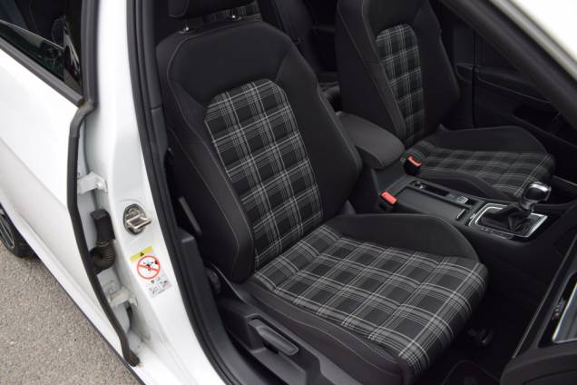 VOLKSWAGEN GOLF GTD 2.0 TDI 184 CV / TOIT OUVRANT PANORAMIQUE 28